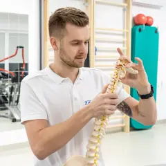 Fizjoterapia: Jak trudne są studia i praca? Realia zawodu