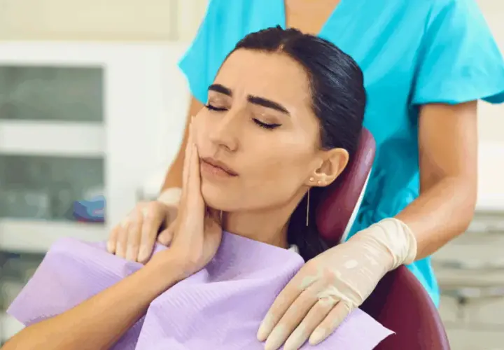 Ból zęba promieniuje do ucha? Szybka ulga i kiedy do dentysty