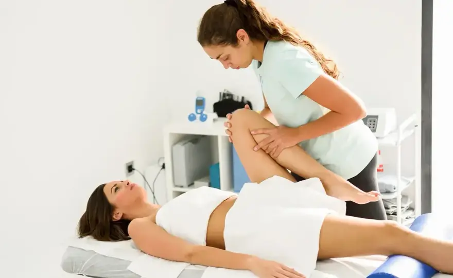 Fizjoterapeuta czy rehabilitant? Kogo wybrać i kiedy?