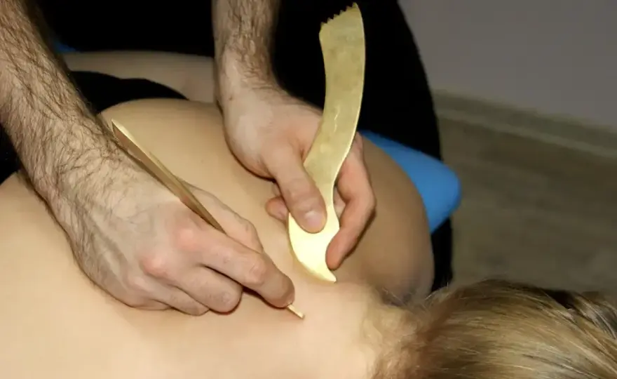 Pinoterapia co to jest i kiedy naprawdę ma sens?