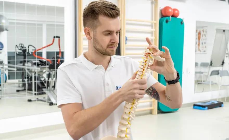 Fizjoterapia: Jak trudne są studia i praca? Realia zawodu