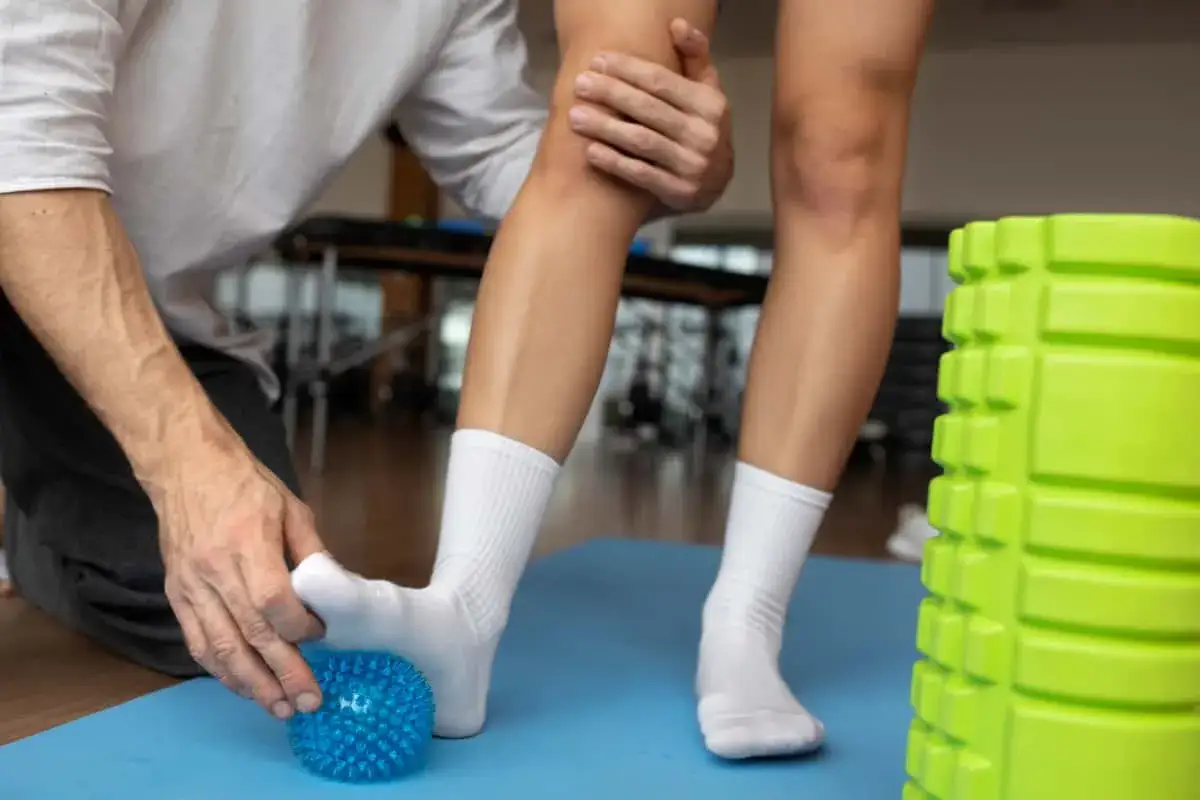 ćwiczenia rehabilitacyjne po skręceniu kostki